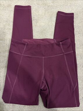 Under Armour HeatGear Fitted Top in Deep Plum